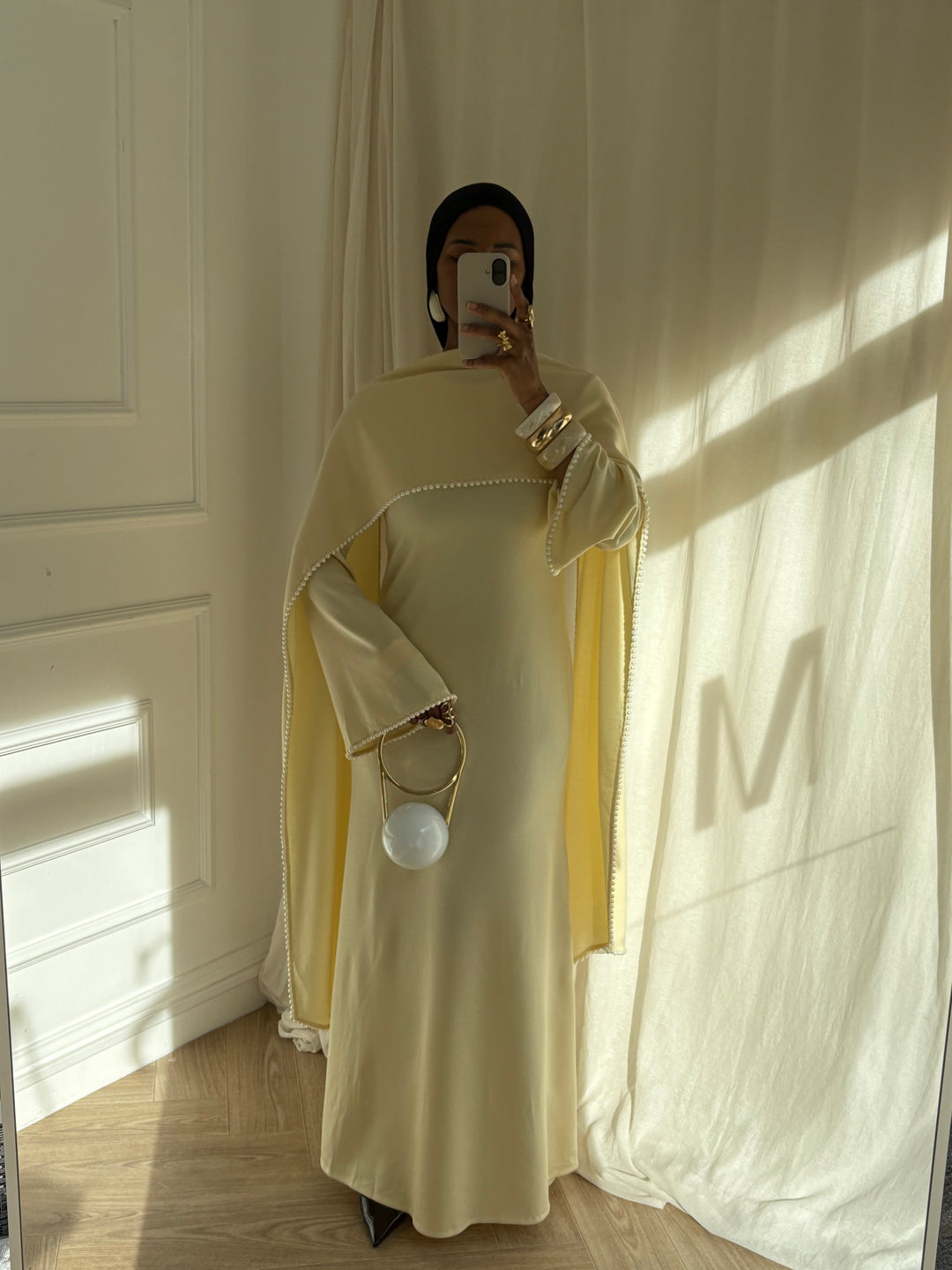 ROBE PERLÉ JAUNE BEURRE