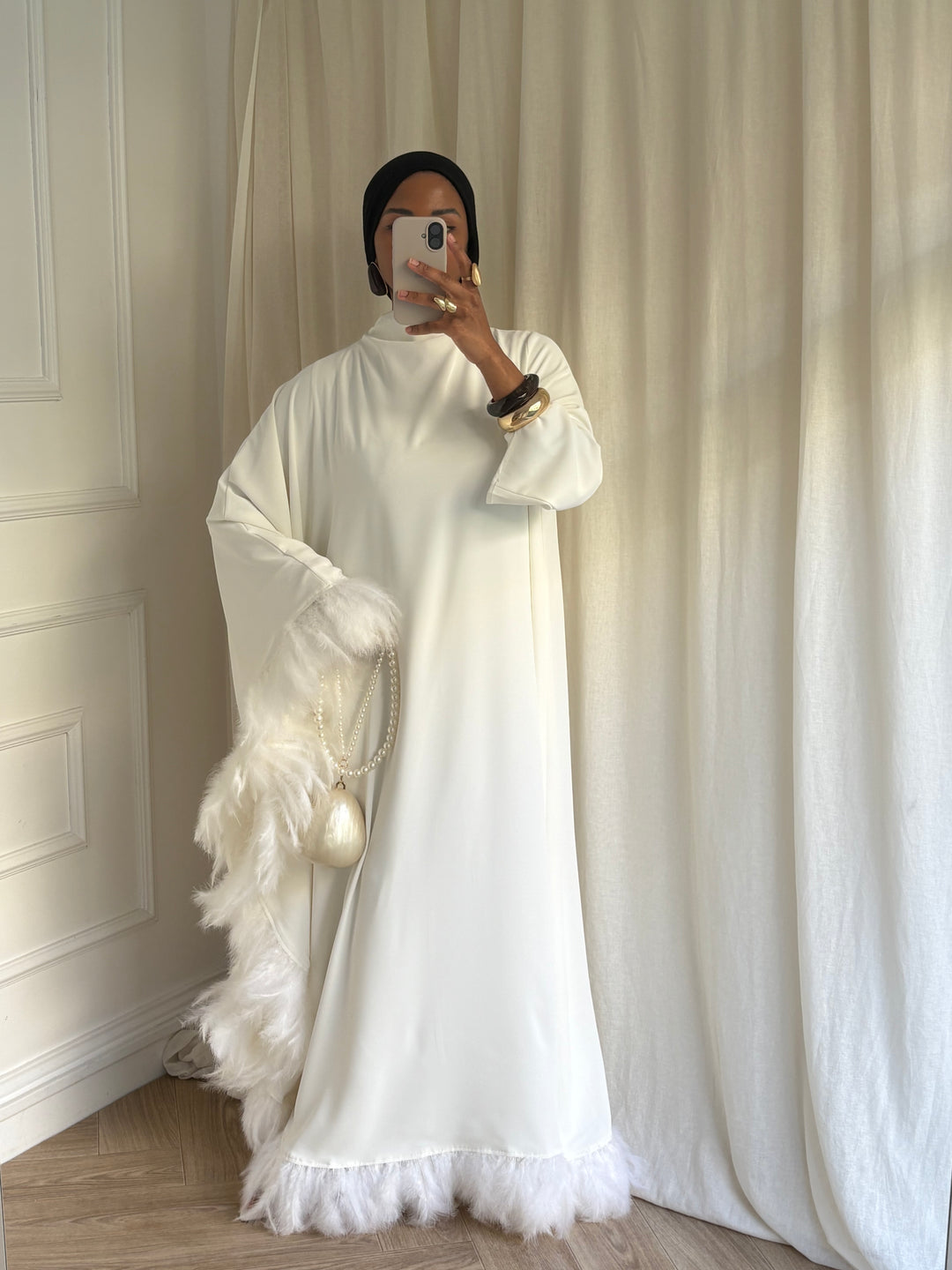 ROBE CAPSULE PLUME BLANCHE ( qualité luxe)