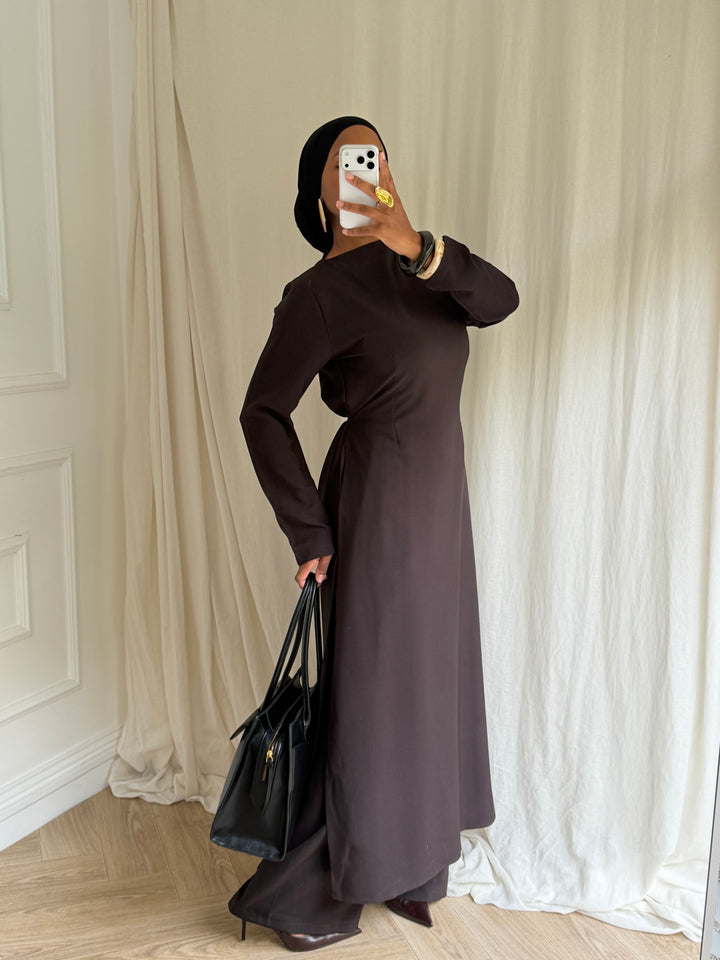 ENSEMBLE AMANA MARRON
