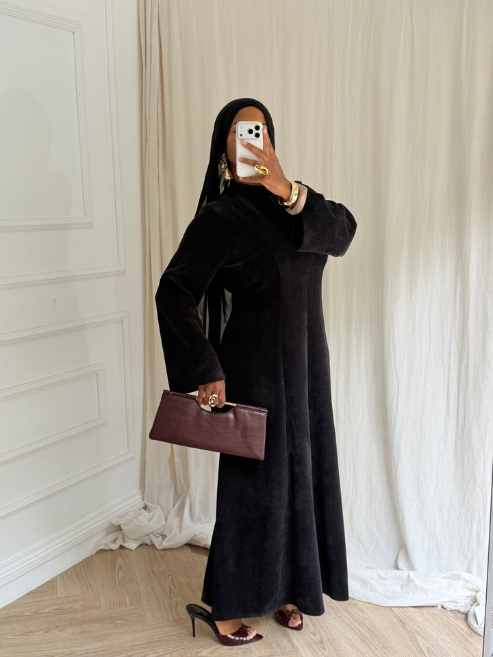ROBE STYLE VELOURS NOIRE