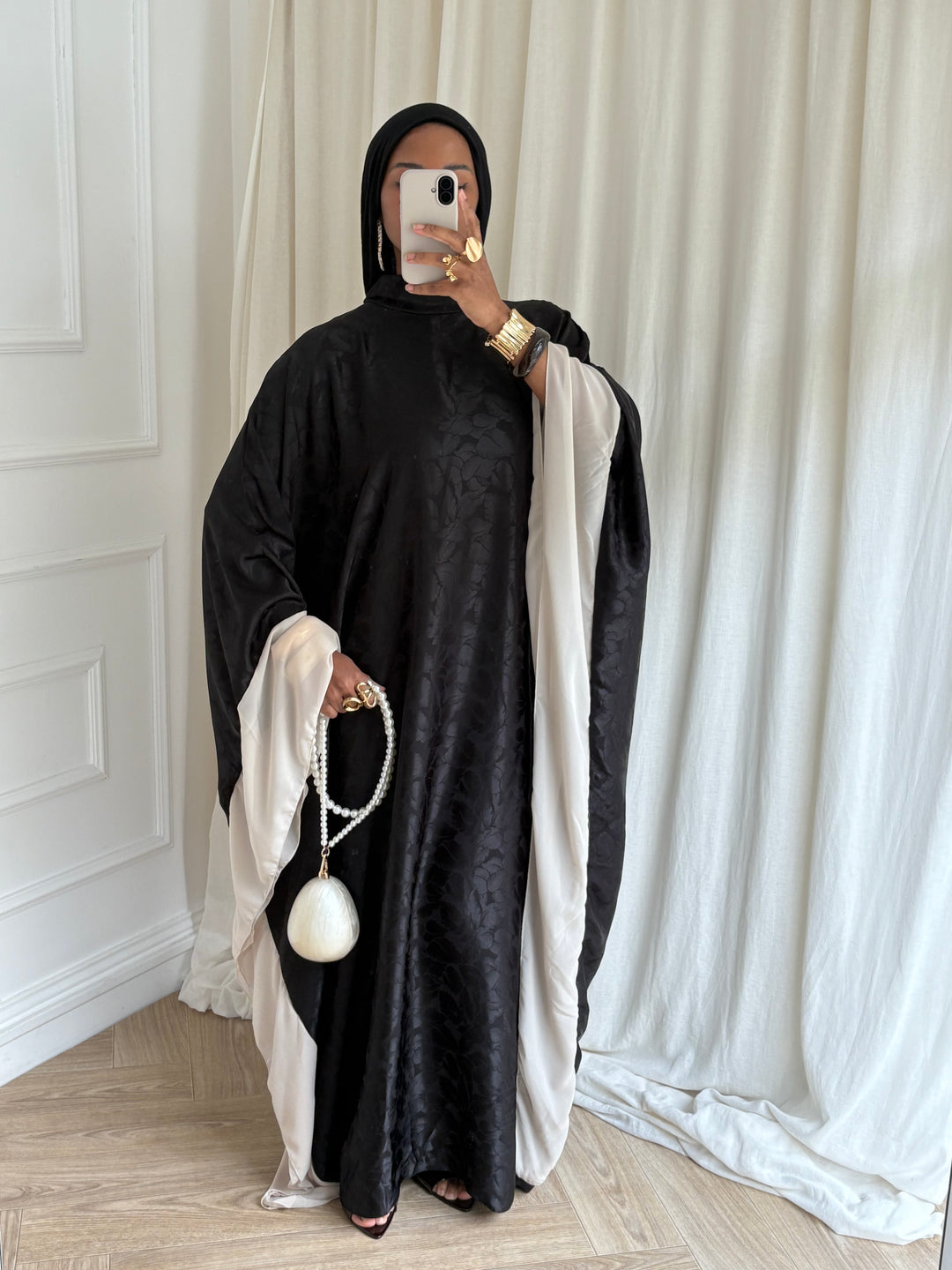 ABAYA SATIN ORIENT NOIRE