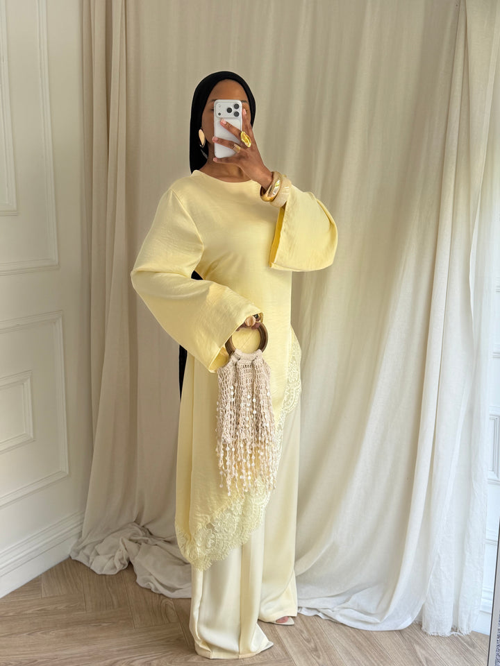 BLOUSE longue satinée DENTELLE JAUNE