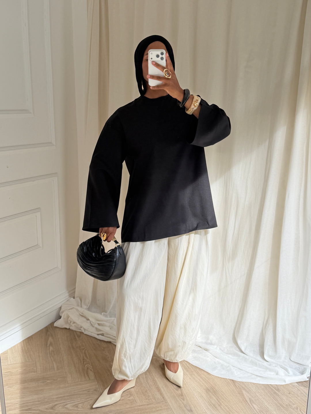 TOP ESSENTIEL NOIR