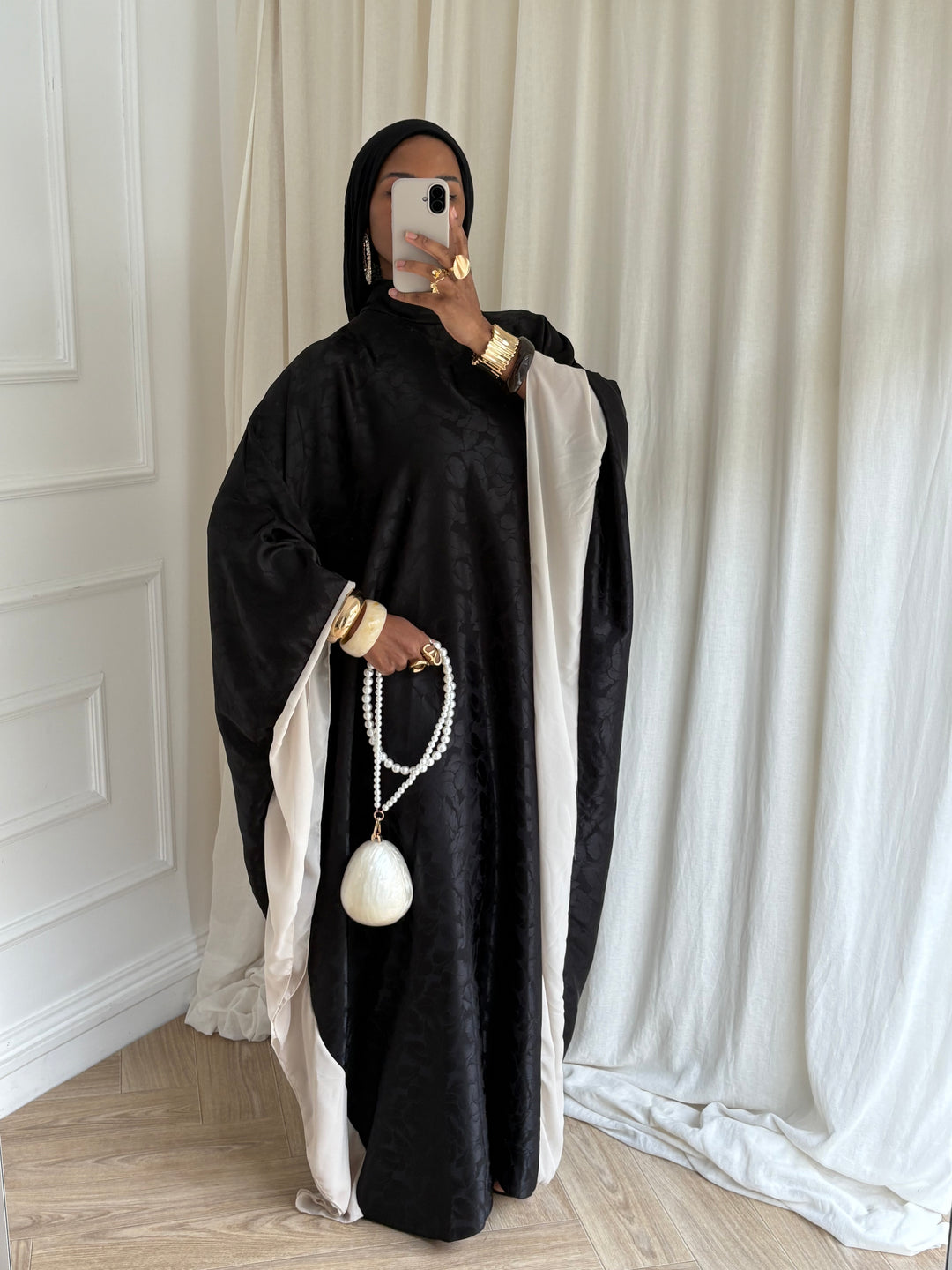 ABAYA SATIN ORIENT NOIRE