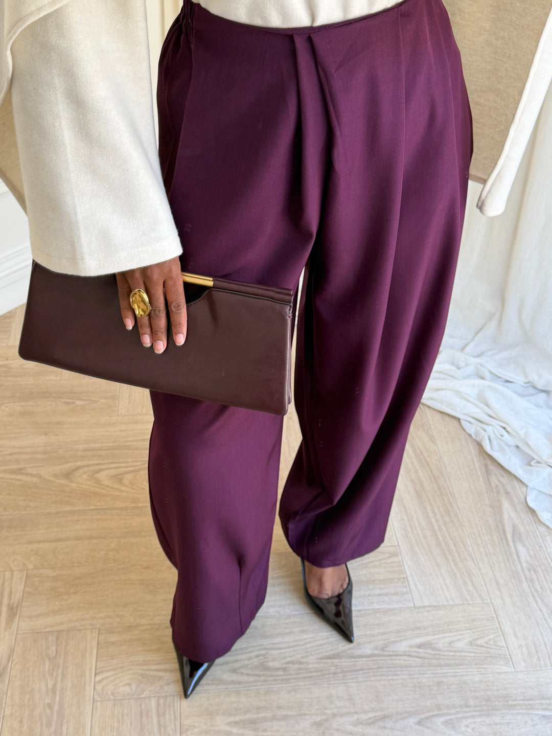 PANTALON BAREL DRAPÉ BURGUNDY