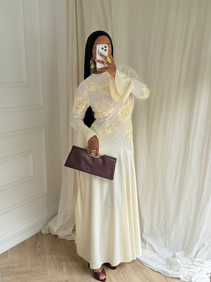 ROBE LONGUE FLEURS BRODÉ BLANCHE